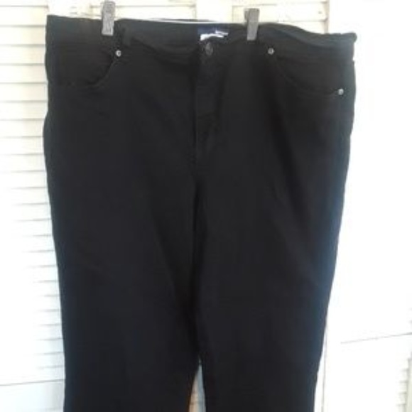Basic Edition Classic Fit Black Jeans 